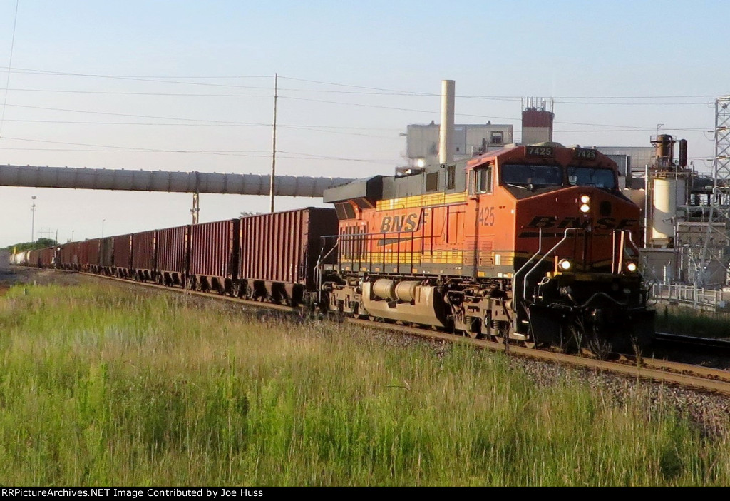 BNSF 7425 West